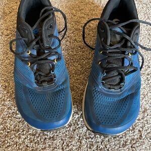 Topo Ultraventure 2 size 12